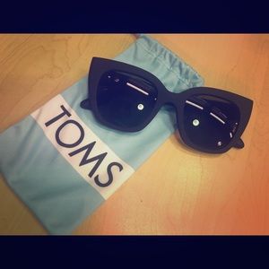 Tom’s Cat Eye (Sydney) Sunglasses